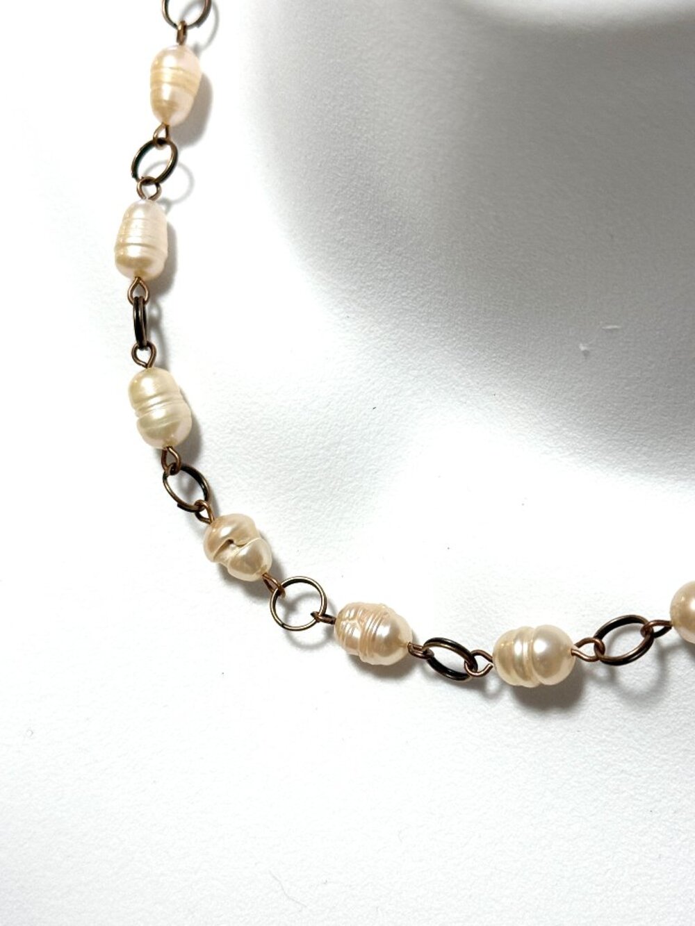 Pale Pink Large Freshwater Pearl Short Necklace with Copper Links